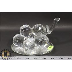CRYSTAL GRAPES FIGURE