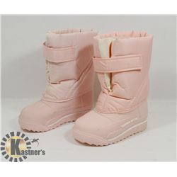 NEW WEATHER GUARD SIZE 9 GIRLS, KIDS WINTER BOOTS