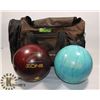 Image 1 : LOT OF 2 BOWLING BALLS WITH BAG