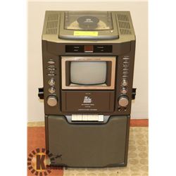 REALISTIC KARAOKE MACHINE NEEDS MIC