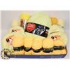Image 1 : FLAT OF ASSORTED YARN