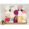 Image 1 : FLAT OF ASSORTED YARN