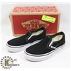 Image 1 : VANS "OFF THE WALL" KIDS SIZE 12 CLASSIC SLIP ON