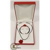 Image 1 : VINTAGE ROSE JEWELLERY SET