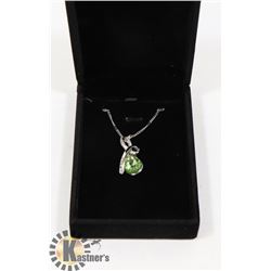 FASHION NECKLACES WITH PENDANT.