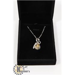 FASHION NECKLACES WITH PENDANT.