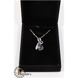 FASHION NECKLACES WITH PENDANT.