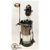 Image 1 : METAL WINE BOTTLE HOLDER GOLF PLAYER
