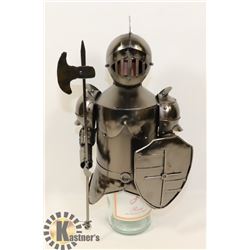 METAL WINE BOTTLE HOLDER KNIGHT,NEW