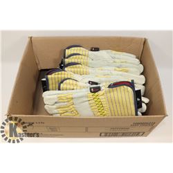 6 PAIRS OF XL WINTER WORK GLOVES.