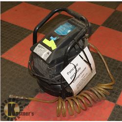 PORTABLE PANCAKE COMPRESSOR 120V 120PSI WITH HOSE.