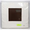 Image 1 : NEW HUDSON PARK COLLECTION GEO DIAMOND BLANKET