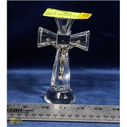 CRYSTAL CRUCIFIX WITH ROUND BASE.