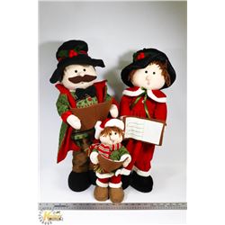 SET OF 3 CAROLING CHARACTERS