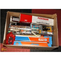 BOX OF VARIOUS TRAINS AND TRAIN CARS