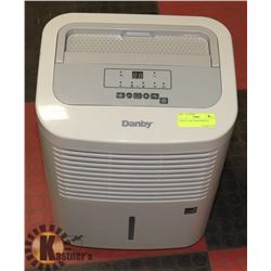 DANBY 26 PINT DEHUMIDIFIER