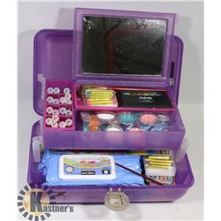 FACE PAINTING KIT.