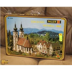 FALLER EXCLUSIVE MODEL TOWN 1986 ON CHOICE