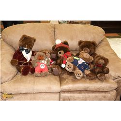 ESTATE LOT OF 7 COLLECTIBLE BEARS
