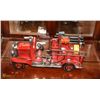 Image 1 : ORNAMENTAL METAL FIRETRUCK