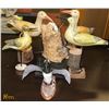 Image 1 : LOT OF 7 WOOD CARVED BIRD ORNAMENTS WITH PERCH