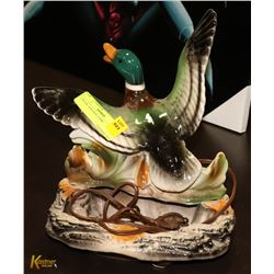 VINTAGE DUCK LAMP