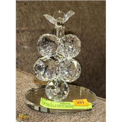 CRYSTAL LARGE HANGING BUNCH OF GRAPES ON A GRAPE