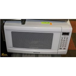 PANASONIC INVERTER MICROWAVE.