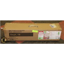 NEW 4FT WHITE CHRISTMAS TREE WITH CHANGING LIGHTS.