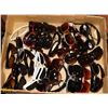 Image 1 : LARGE FLAT OF NEW DESIGNER SUNGLASSES ON CHOICE