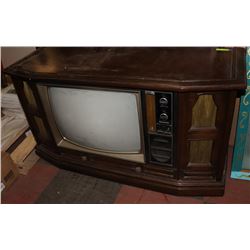 VINTAGE PANASONIC CONSOLE TV, 51.5"X19.5"X29"