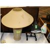 Image 1 : LOT OF 3 ASSORTED LAMPS