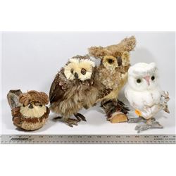 LOT OF 4 BIRD ORNAMENTS