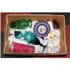 Image 1 : ESTATE BOX OF VASES , COLLECTOR DISHES AND MORE