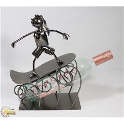 METAL WINE BOTTLE HOLDER SNOWBOARDER