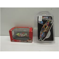 M&M's 38 David Gilliland 1:87 Scale & M&M's Key Ring