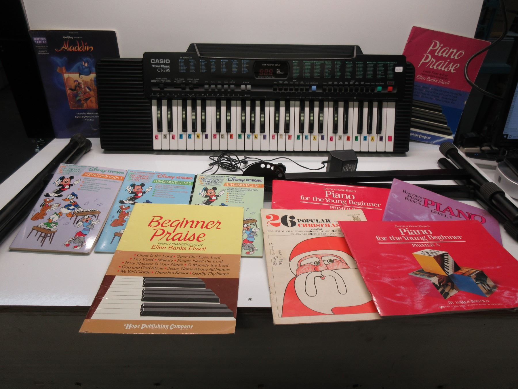 Casio Tone Bank Keyboard CT395 & Music Books
