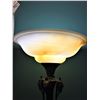 Image 2 : OrnateTrilight Floor Lamp C