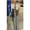 Image 2 : Steel 99"1/2 x 4" x 4"