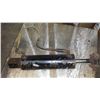 Image 1 : Black Hydraulic Cylinder (around 23" x 4"1/2 and 1"1/4 inside)
