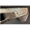 Image 4 : Divergent (2014) - Rubber Stunt Rifle
