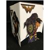 Image 2 : LIMITED EDITION WONDER WOMAN COLLECTIBLE MINI-BUST (0521/1000)