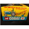 Image 2 : CORGI TOYS #72 FORD 5000 SUPER MAJOR TRACTOR w/ TRENCHING BUCKET