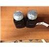 Image 2 : Vintage Black Glass Art Deco Salt & Pepper Shakers Skyscraper Pattern