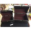 Image 2 : 2 Decorative Small Padded Trunks 14" x 10" x9.5" and 11" x 7"x 8..5"