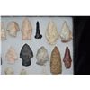 Image 3 : Lot of Approximately 28 Arrowheads, Central Missouri