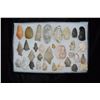 Image 1 : Lot of Approximately 32 Arrowheads