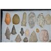 Image 2 : Lot of Approximately 32 Arrowheads