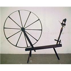 Mixed woods spinning wheel; 19th C. measures appr