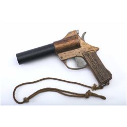 19RH-146 BRASS FLARE GUN